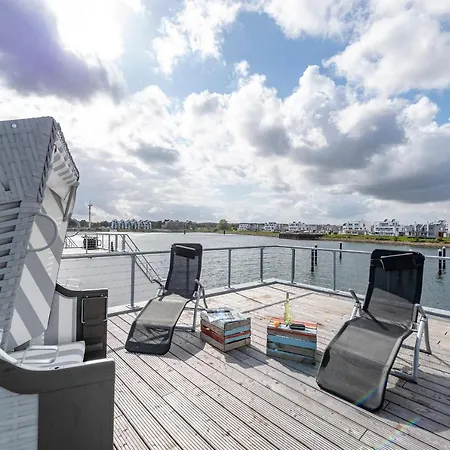 Schwimmendes Haus Haus Hygge * أوبلينتيز